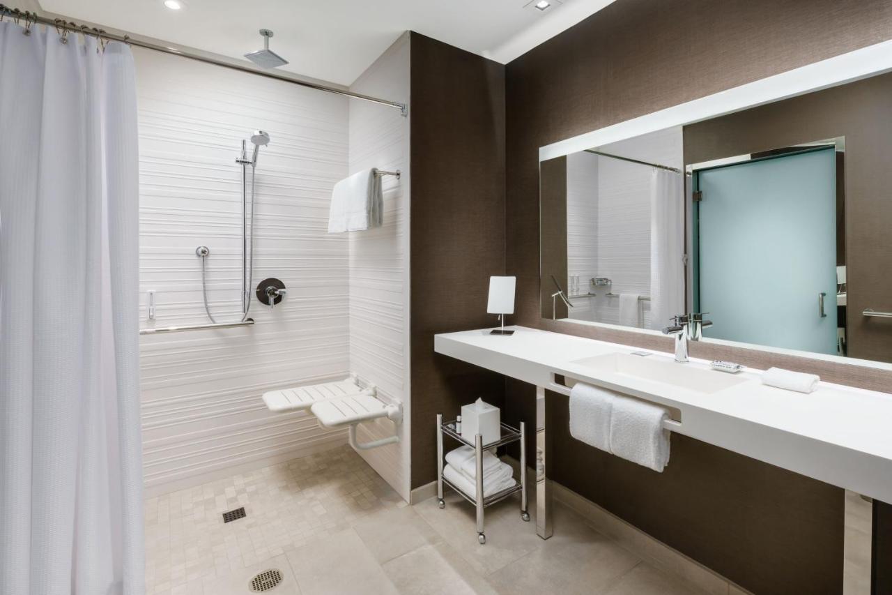 Ac Hotel By Marriott Portland Beaverton Esterno foto